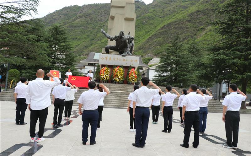 技工学校组织开展“不忘初心再出发，，，，，，，，奋进伟大新征程”党史学习教育主题党日活动