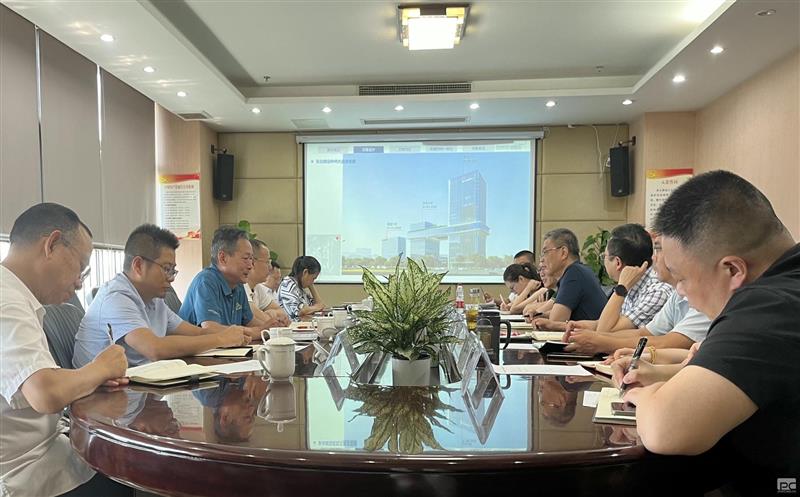 中成集团与四川Z6尊龙凯时置业集团进行座谈交流